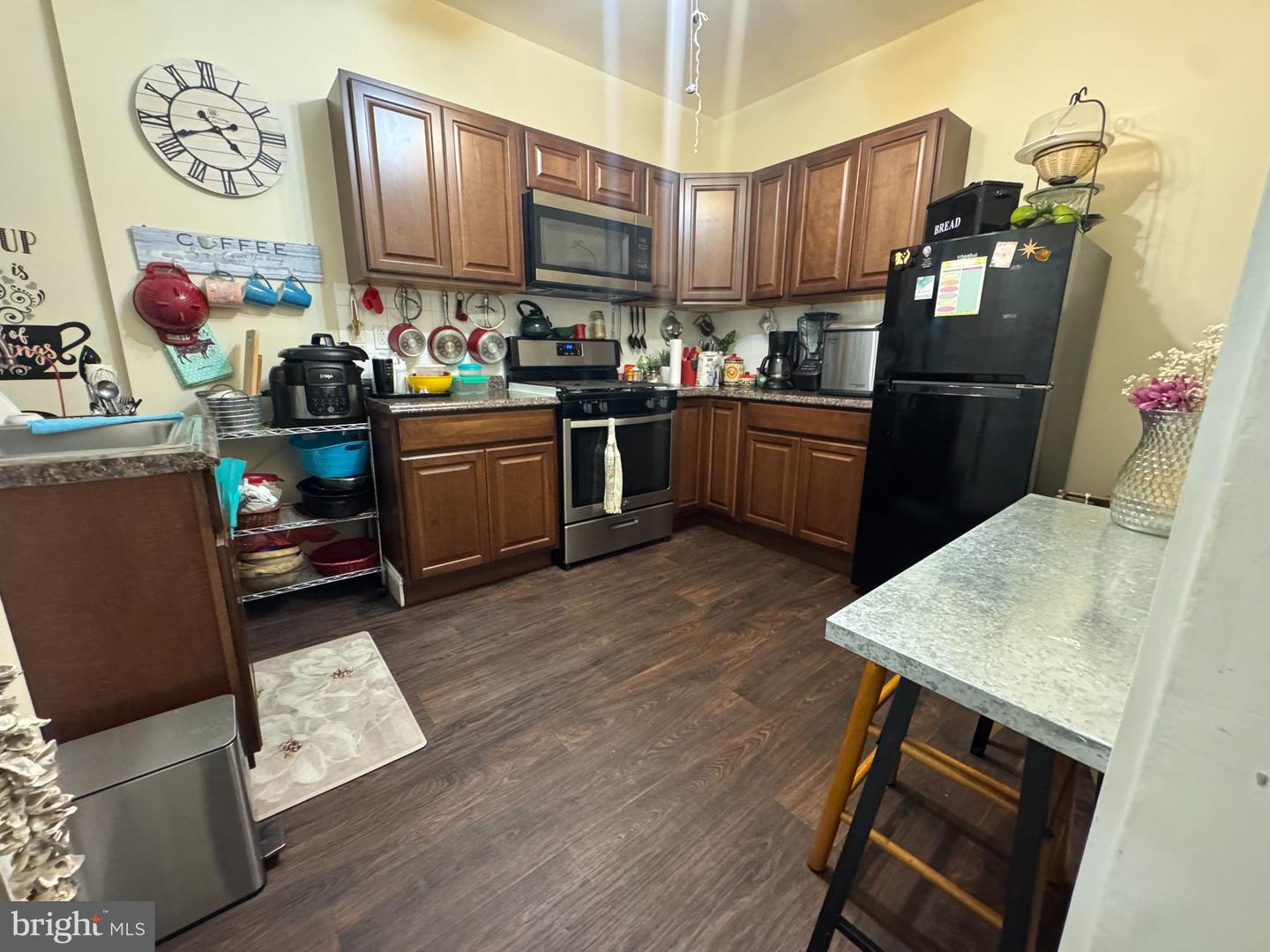 5313 W Thompson St Property Photo 5