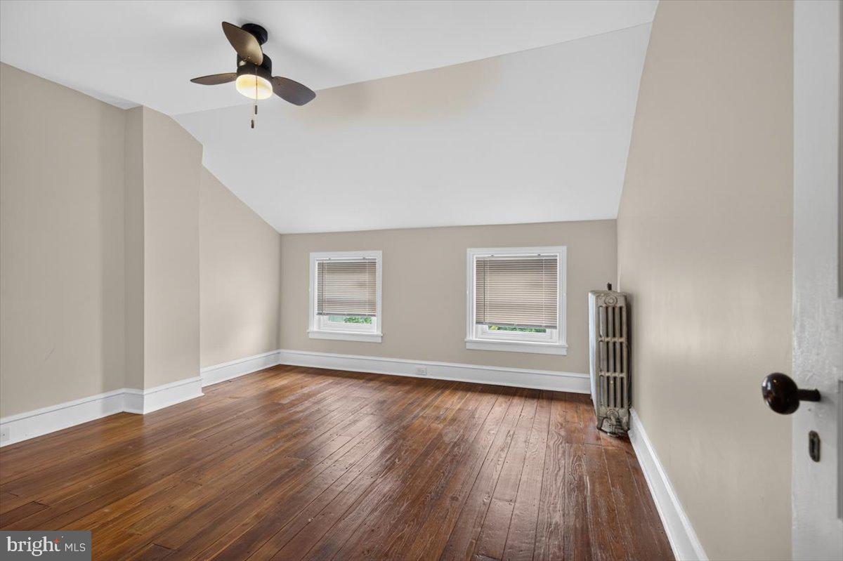 444 Lemonte St Property Photo 22