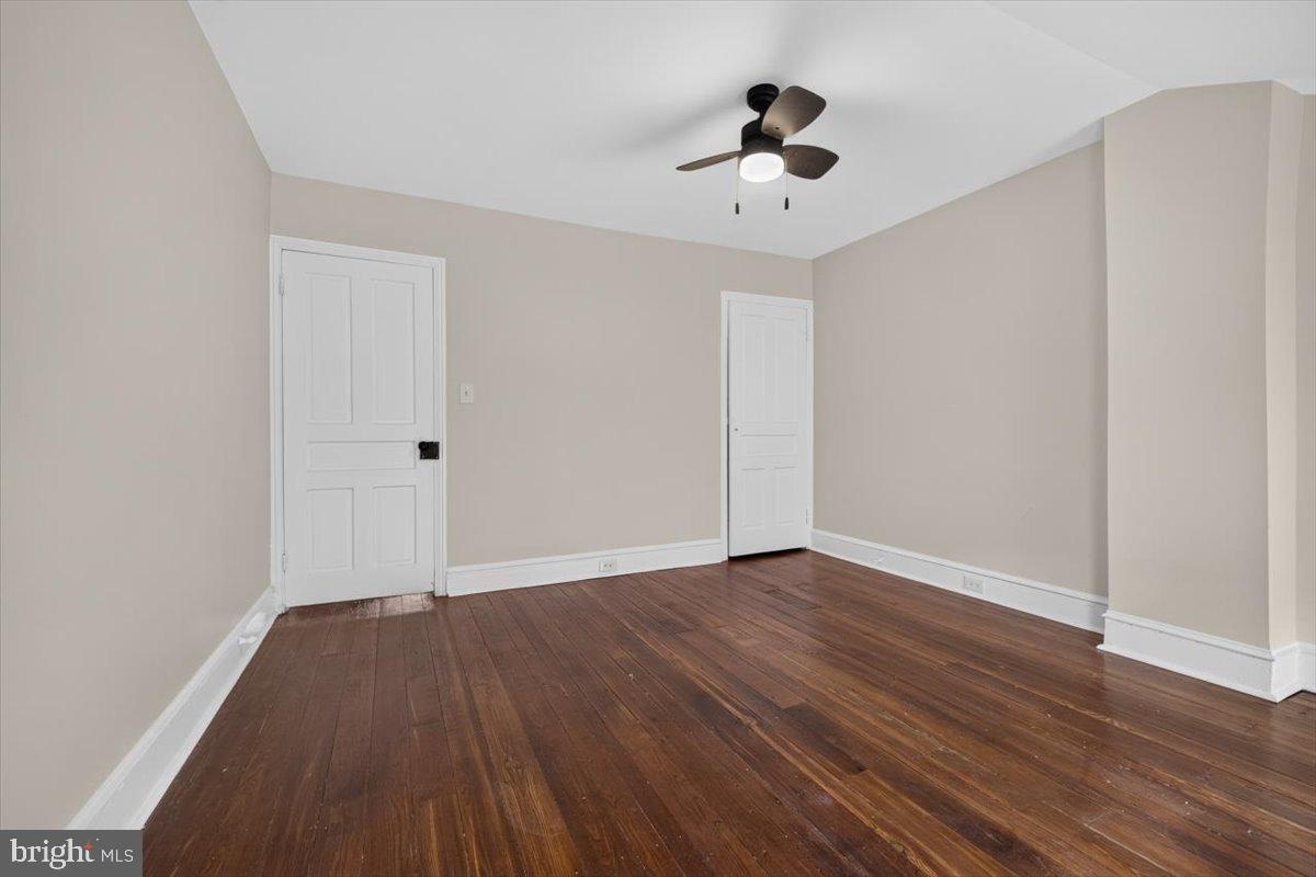 444 Lemonte St Property Photo 23