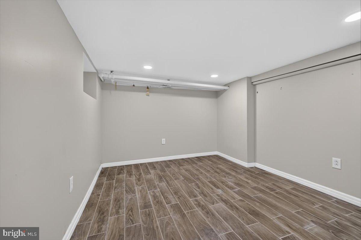 444 Lemonte St Property Photo 30