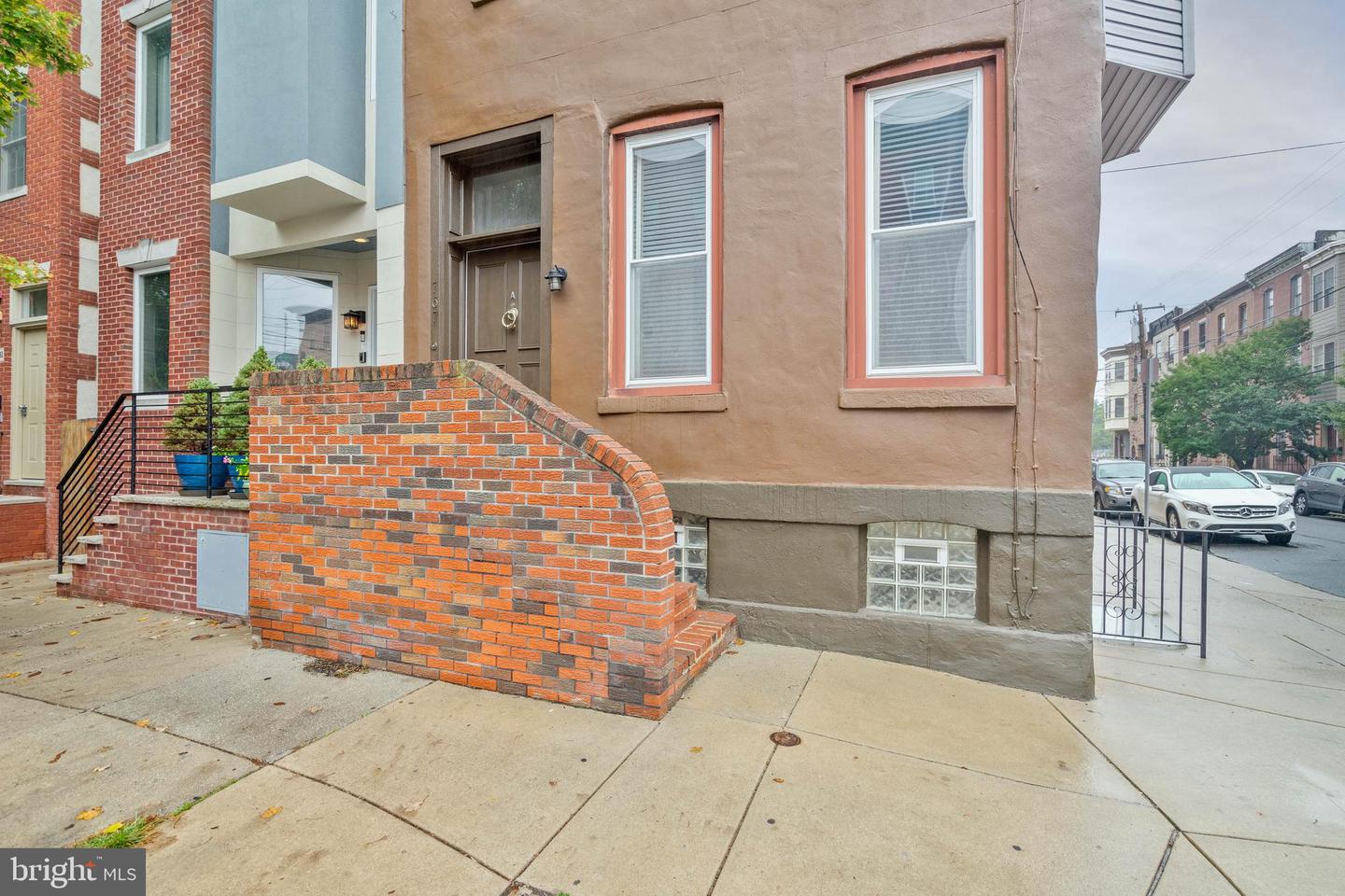 767 S 15th St Property Photo 3