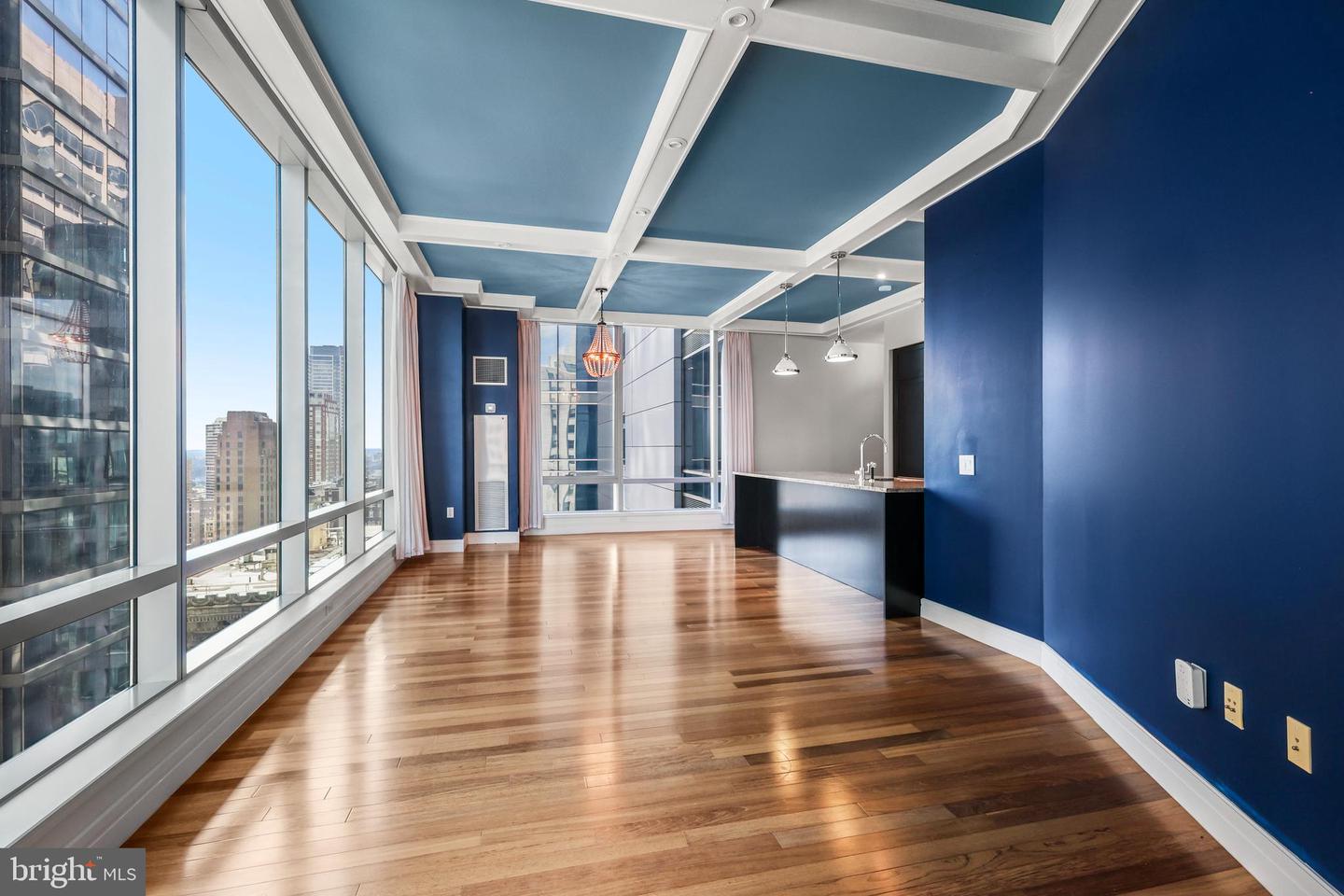 1414-00 S Penn Sq #27a Property Photo 1