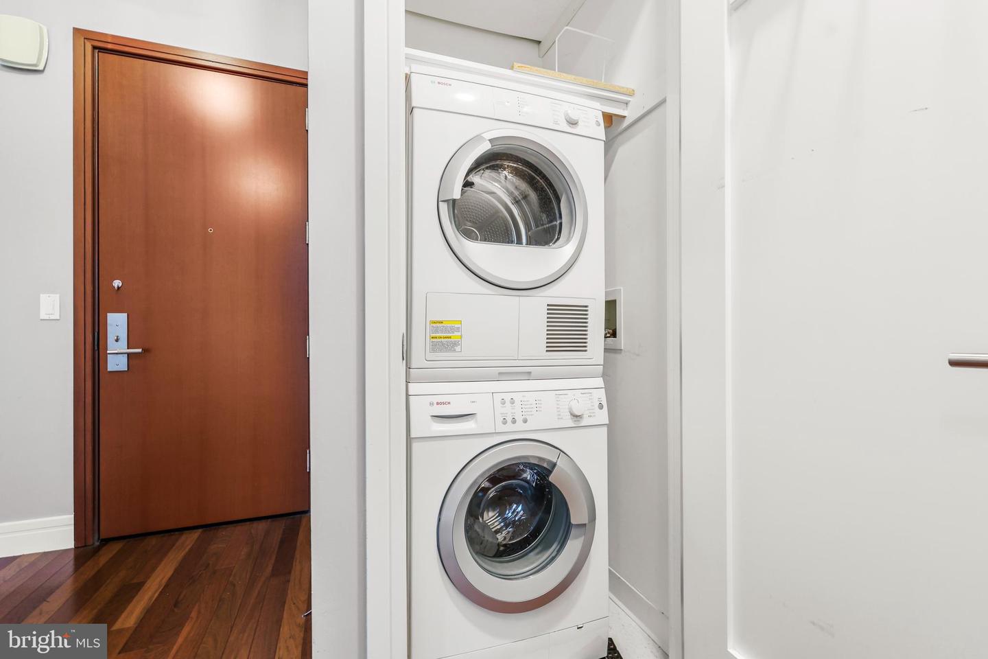 1414-00 S Penn Sq #27a Property Photo 9