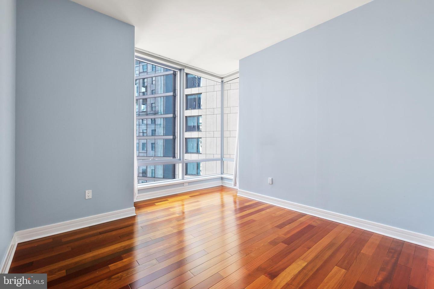 1414-00 S Penn Sq #27a Property Photo 12