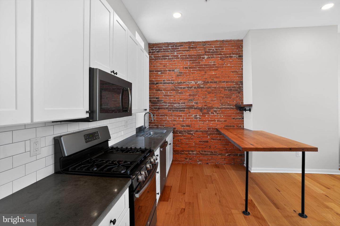 1326-28 N 5th St #5 Property Photo 11