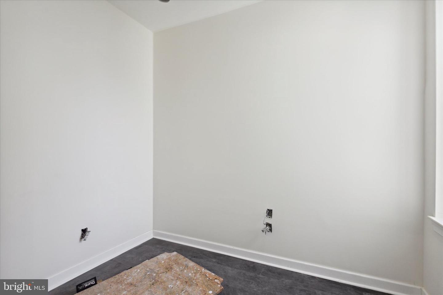 3054 N 15th St Property Photo 17