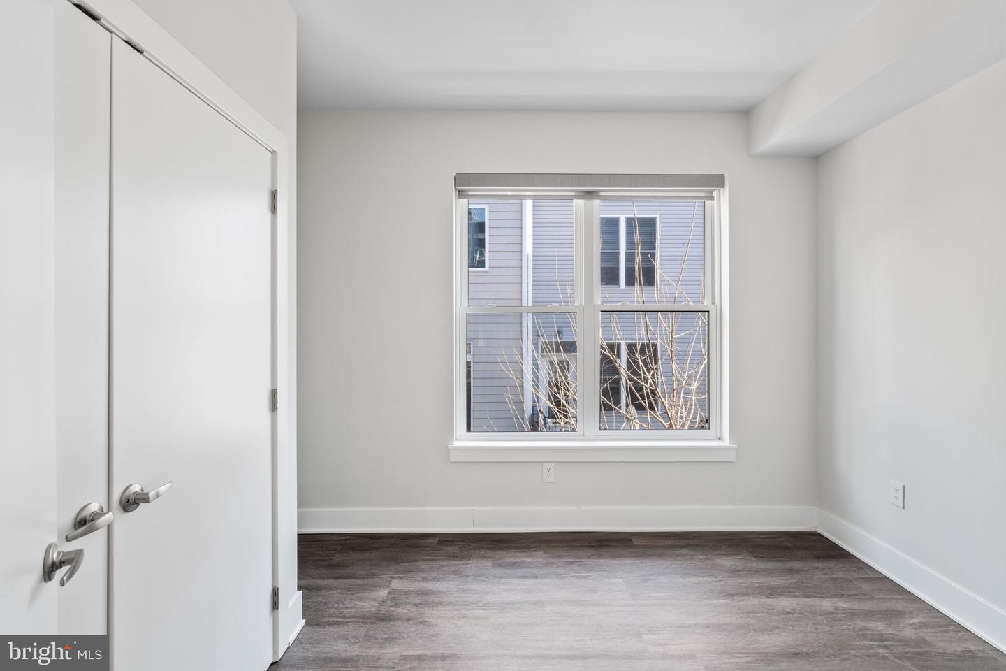 1207 N Etting St Property Photo 20