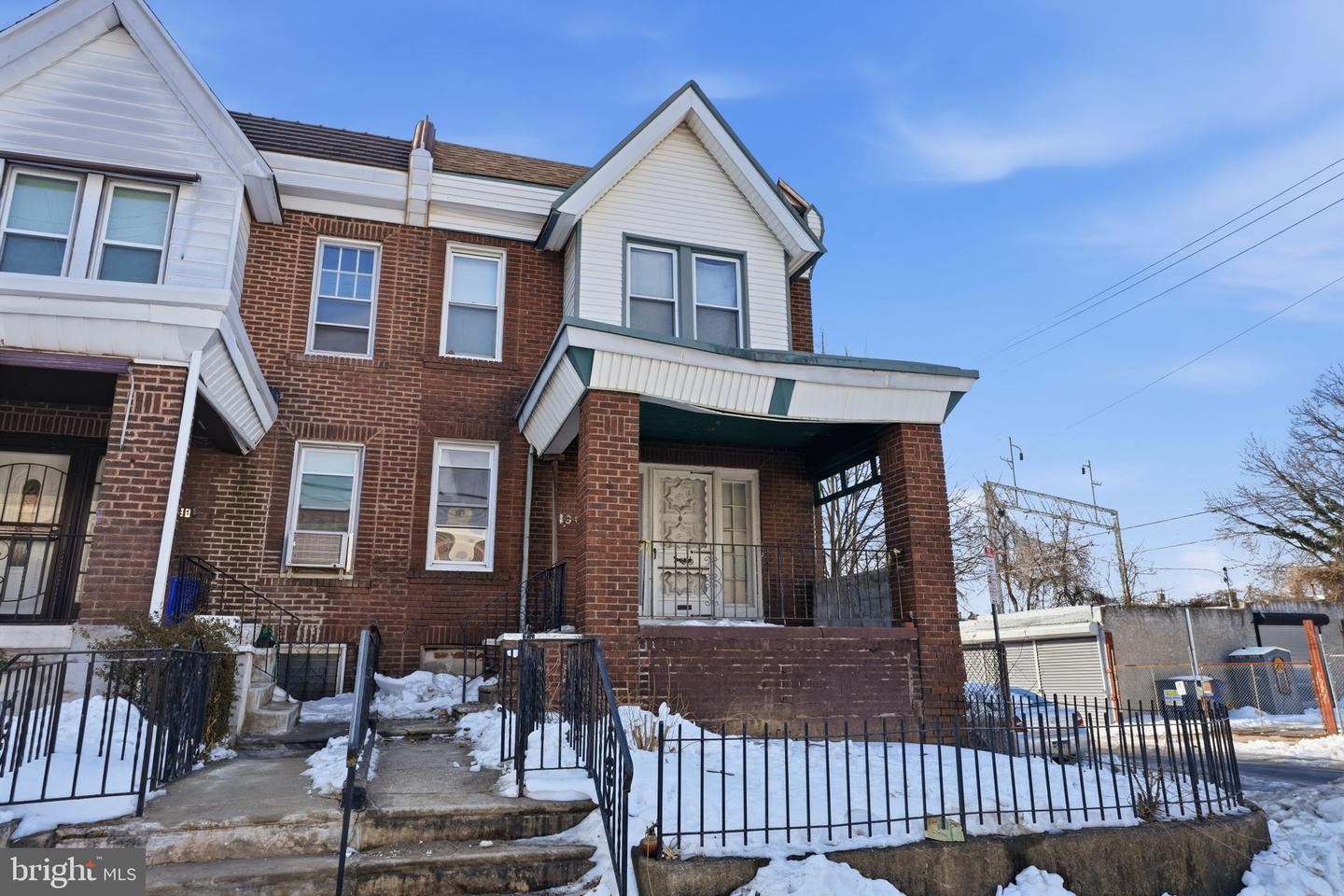 1940 W Venango St Property Photo 1