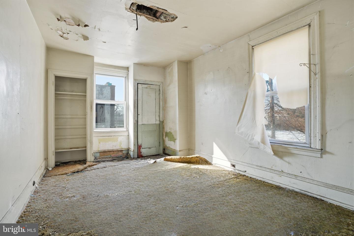 1940 W Venango St Property Photo 8