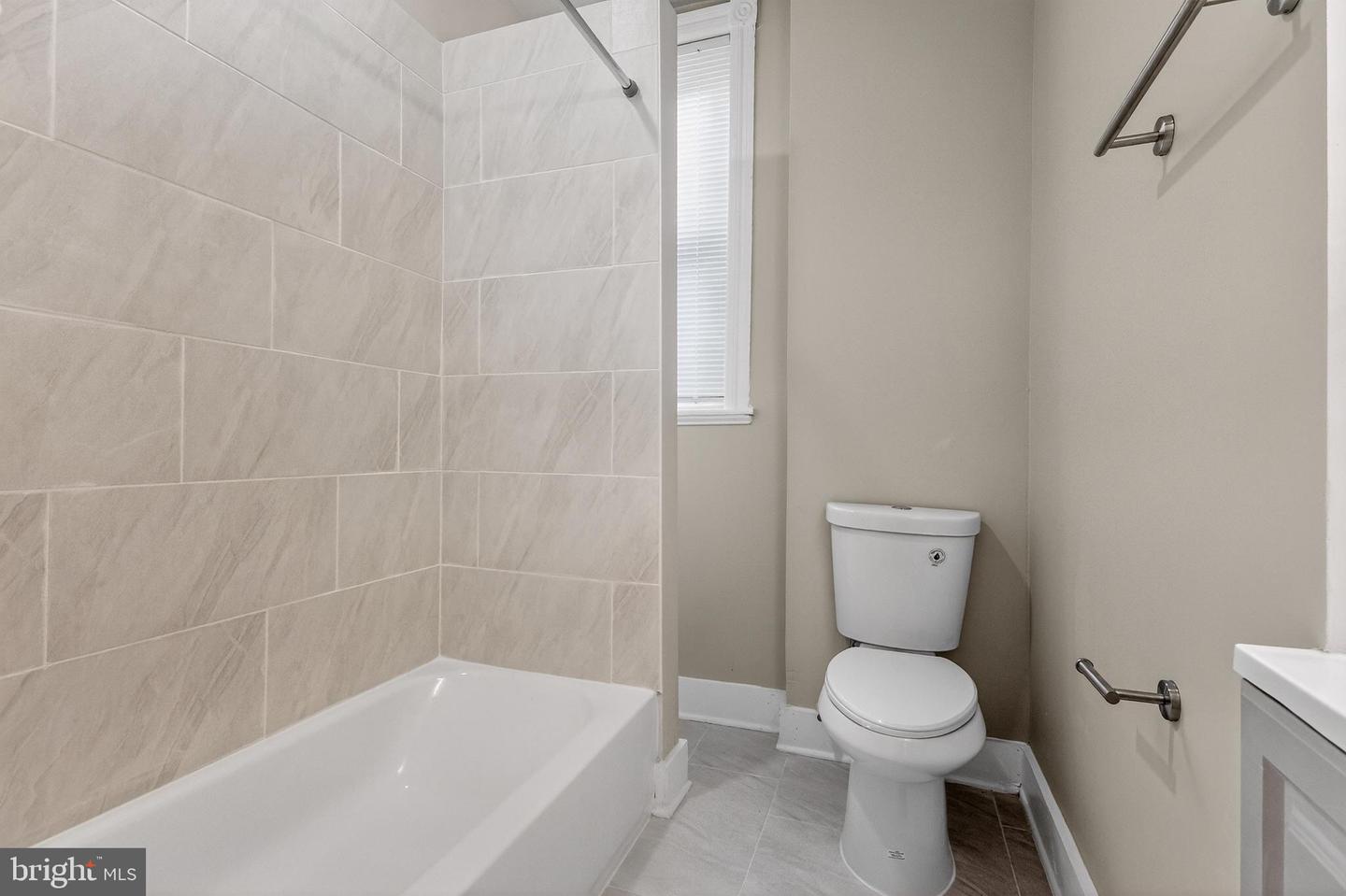 5437 Webster St Property Photo 18