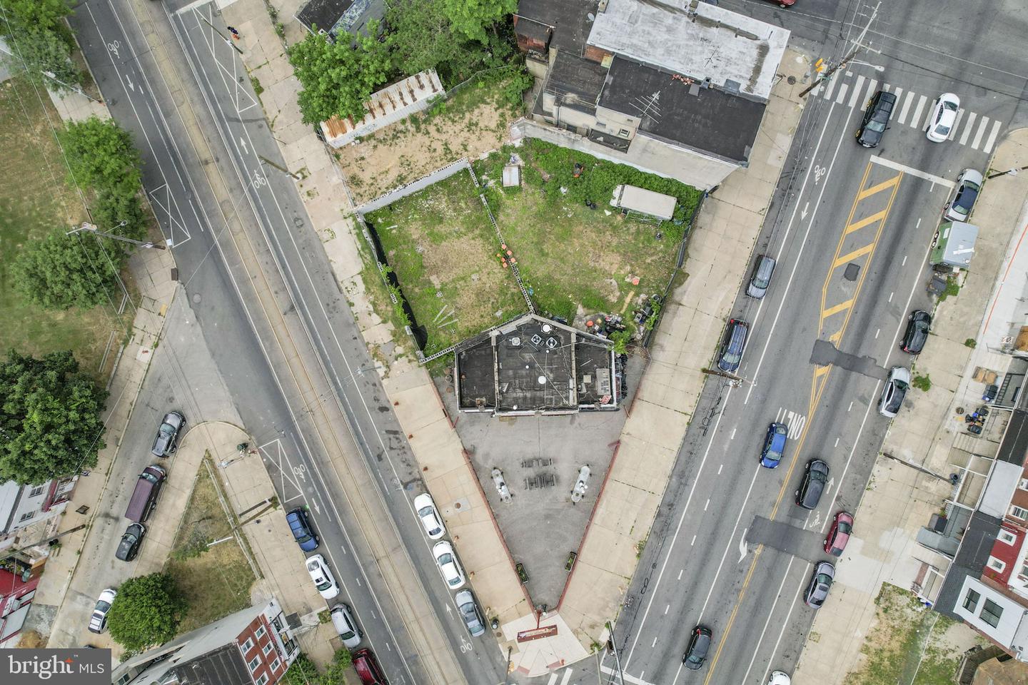 4401-4427 Lancaster Ave Property Photo 13