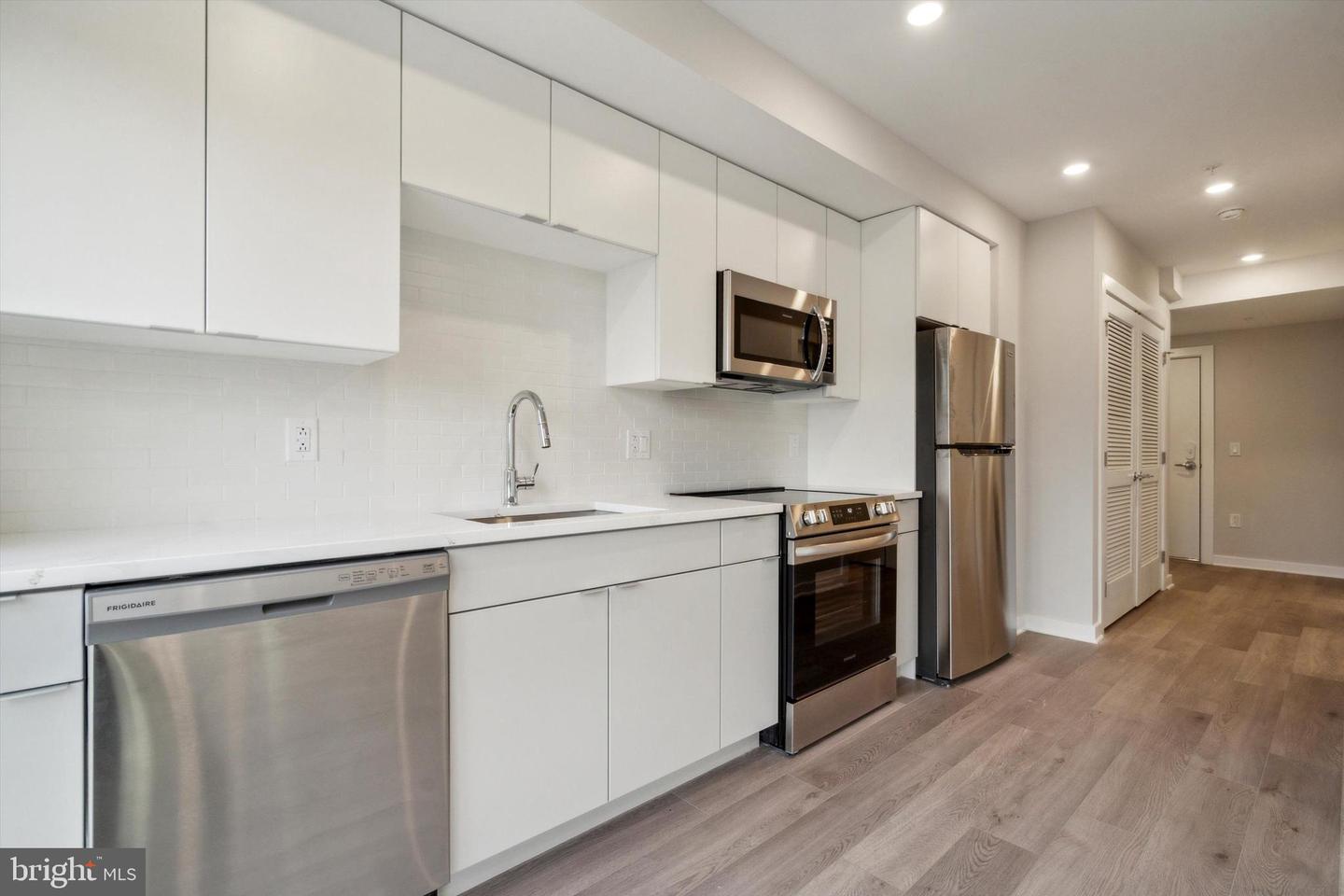 3449 Scotts Ln #a404 Property Photo 1