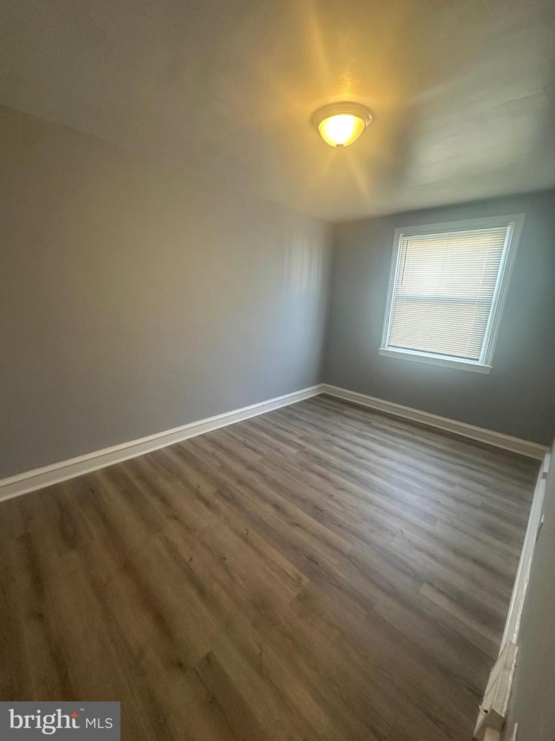 1015 Rosalie St Property Photo 11