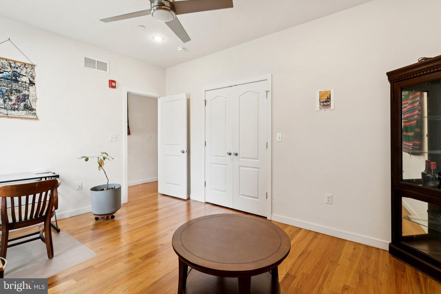 2555 Carpenter St #a Property Photo 14
