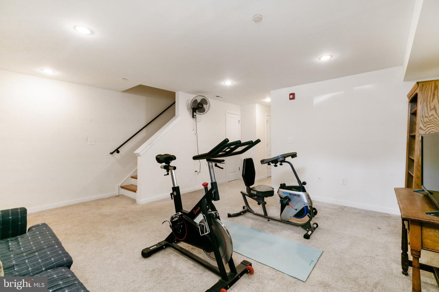 2555 Carpenter St #a Property Photo 19