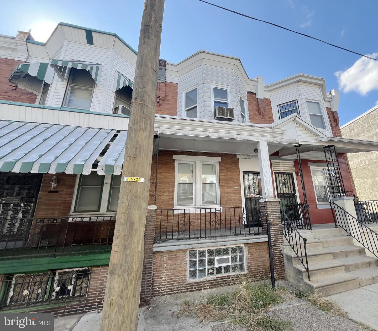 1224 N Alden St Property Photo 3