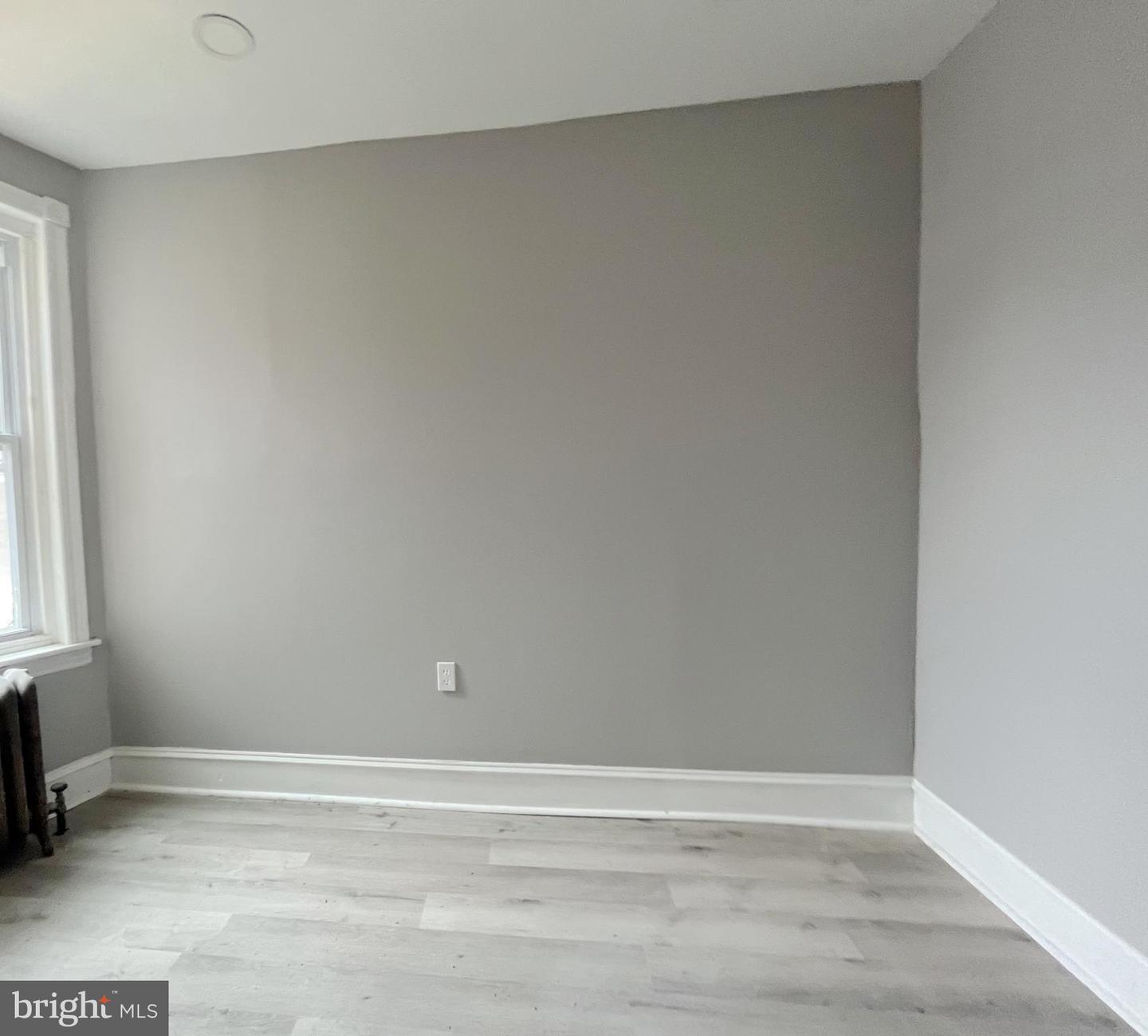 1224 N Alden St Property Photo 12