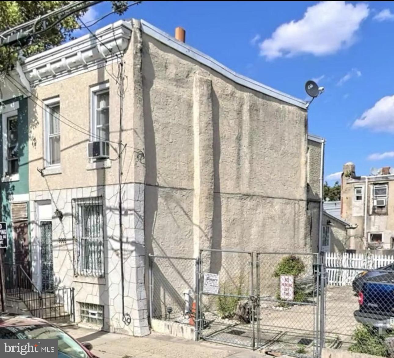 3005 N Lawrence St Property Photo 1