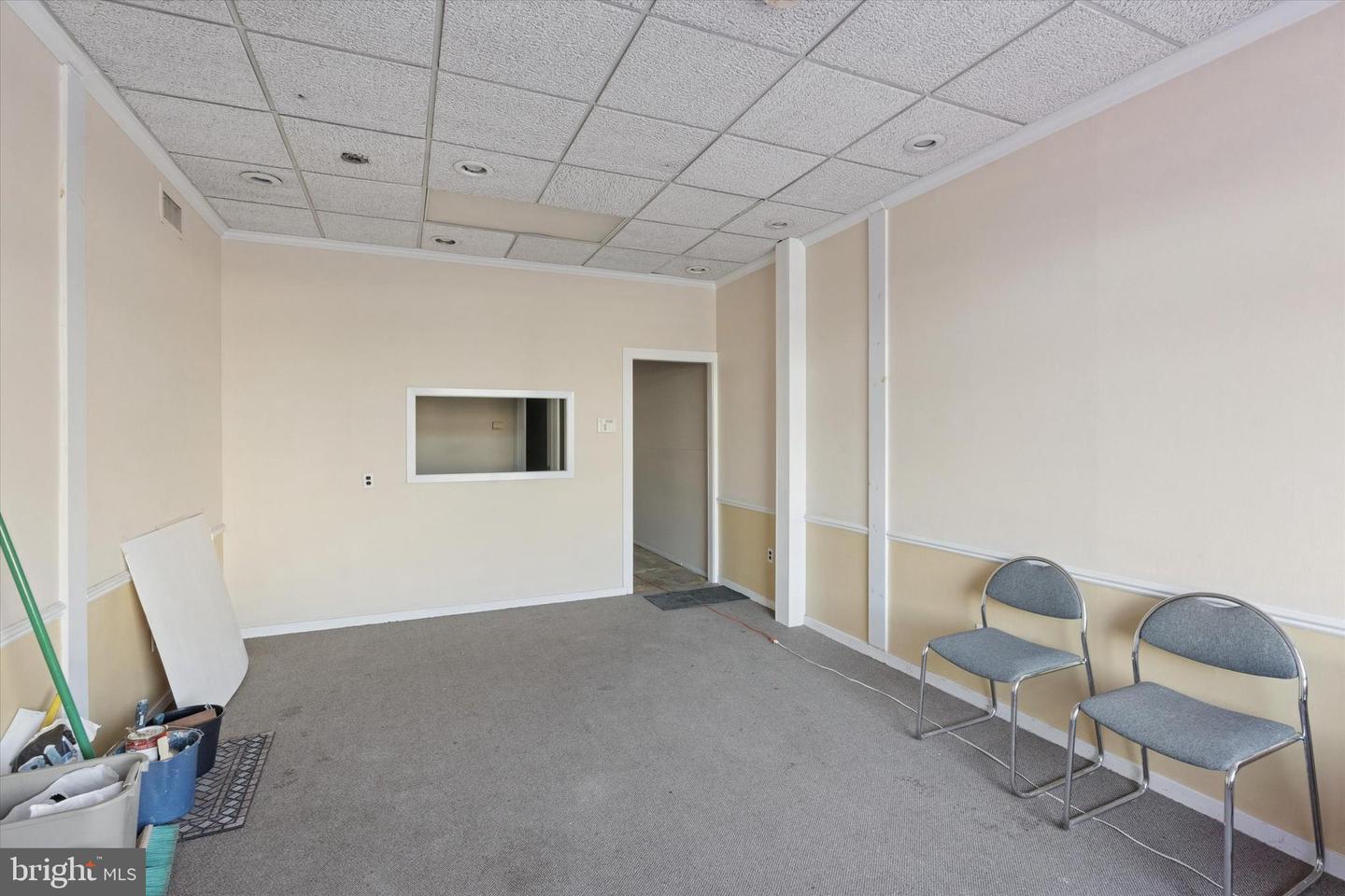 2206 S Broad St #1st Floor Property Photo 4