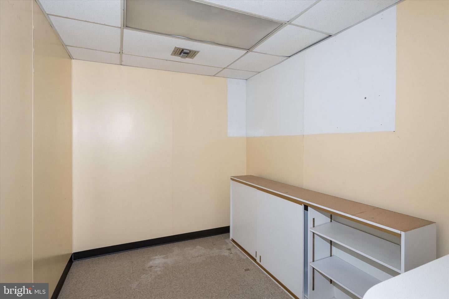 2206 S Broad St #1st Floor Property Photo 10