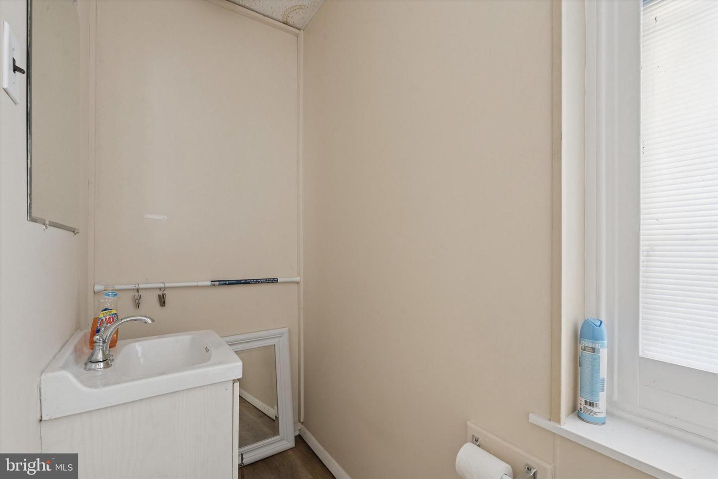 2206 S Broad St #1st Floor Property Photo 14