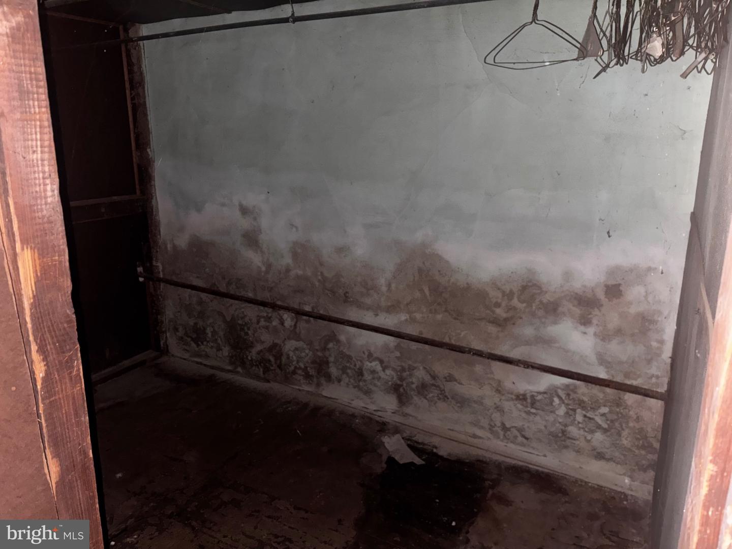6015 Catharine St Property Photo 27