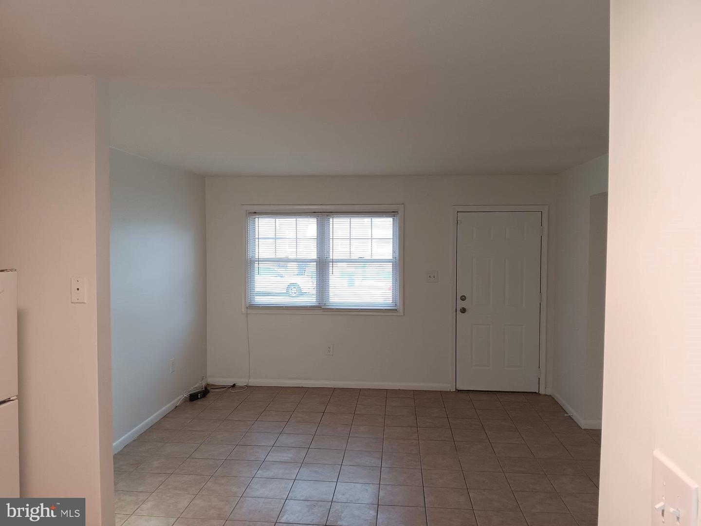 5304 Jackson St #1 Property Photo 5