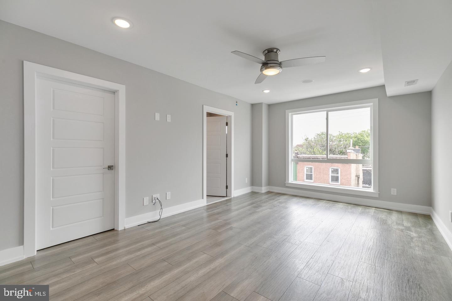 419 W Cumberland St #1 Property Photo 18