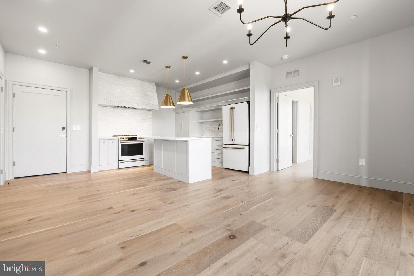 8623 Germantown Unit 301 Ave Property Photo 15