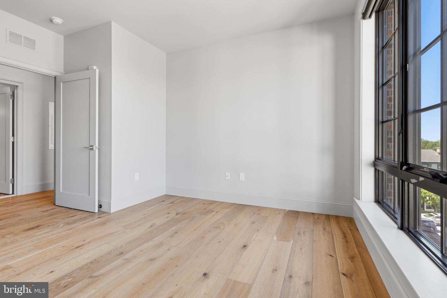 8623 Germantown Unit 301 Ave Property Photo 22