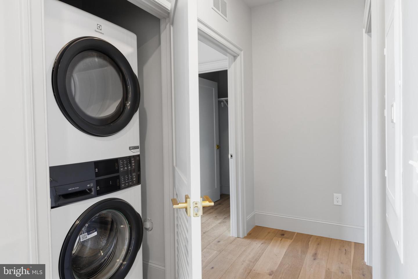 8623 Germantown Unit 204 Ave Property Photo 16