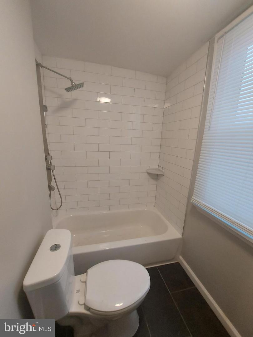 3139 Janney St Property Photo 12