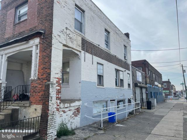 2500 S Hobson St Property Photo 3
