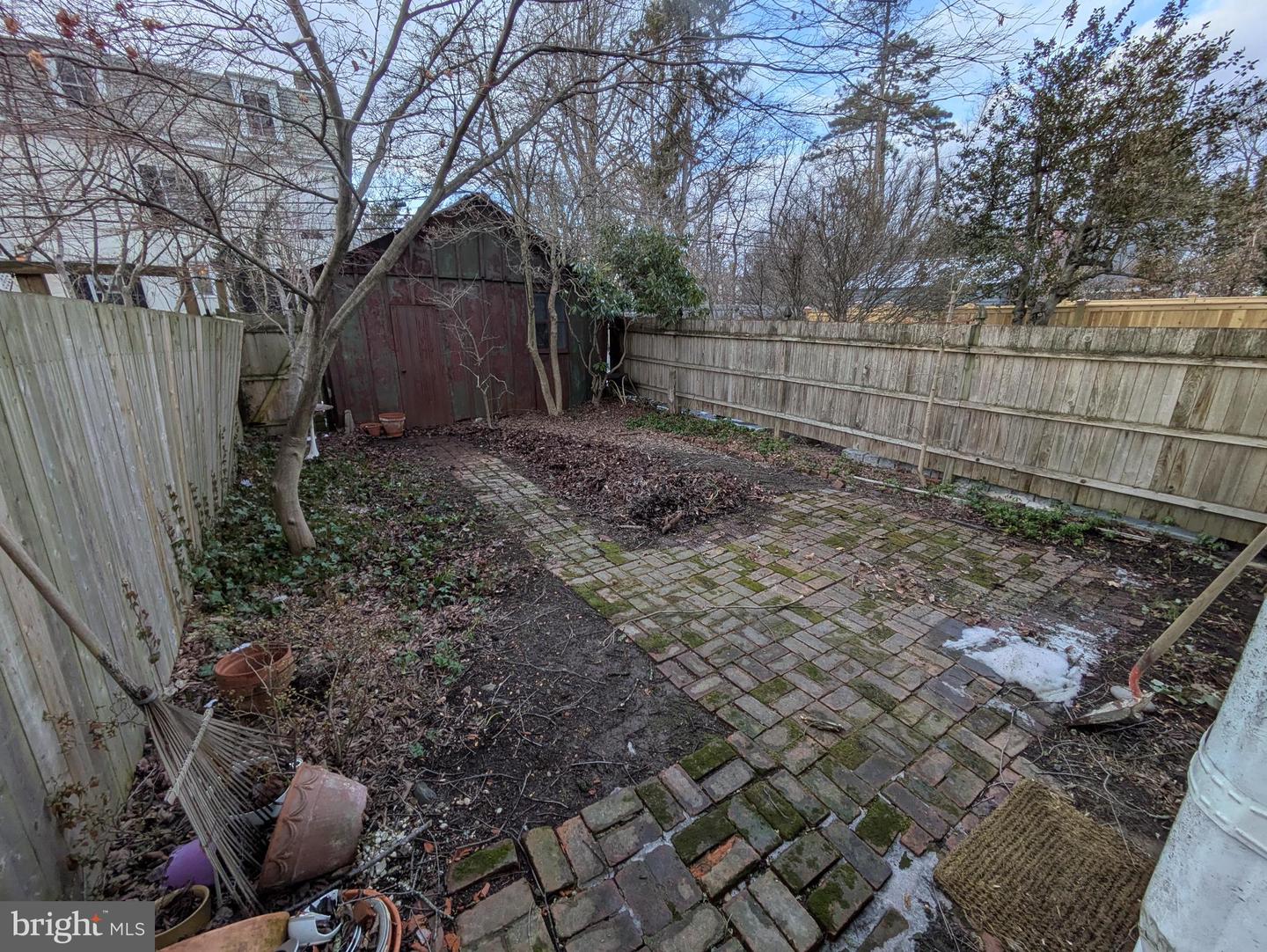 205 E Evergreen Ave Property Photo 4