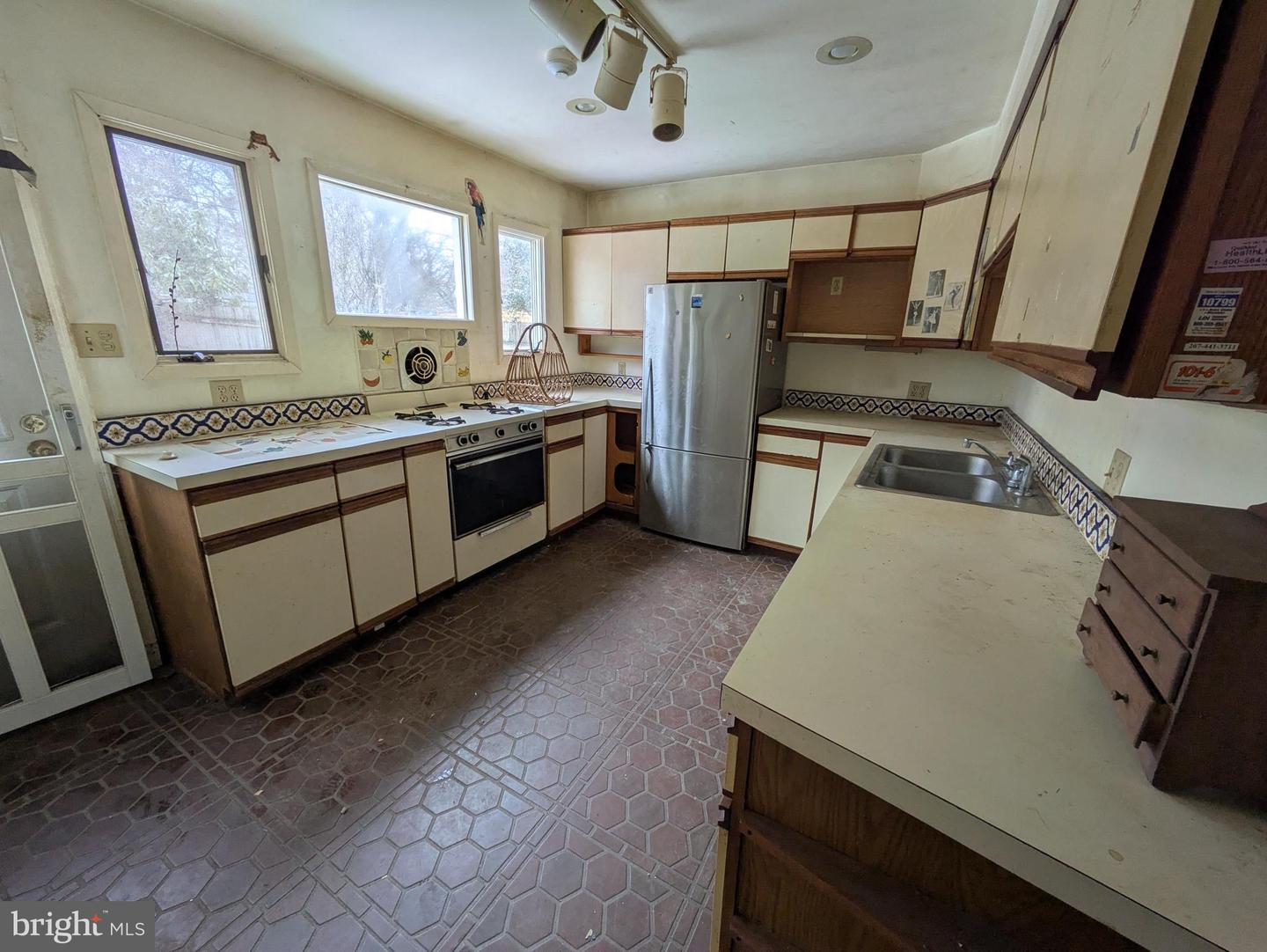 205 E Evergreen Ave Property Photo 16