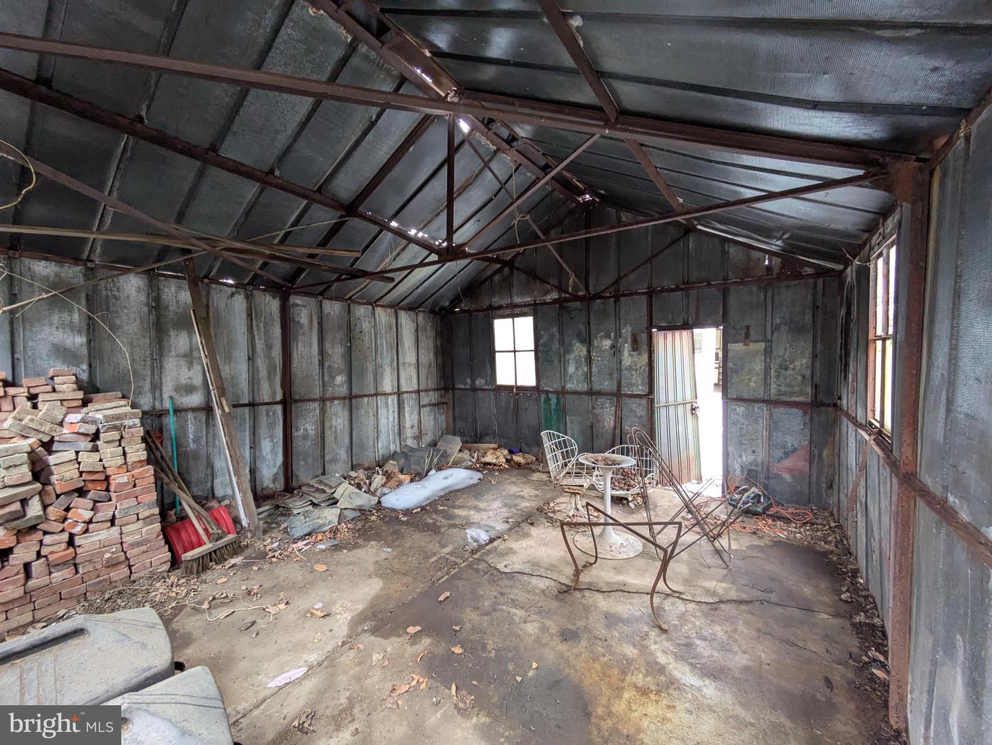 205 E Evergreen Ave Property Photo 20