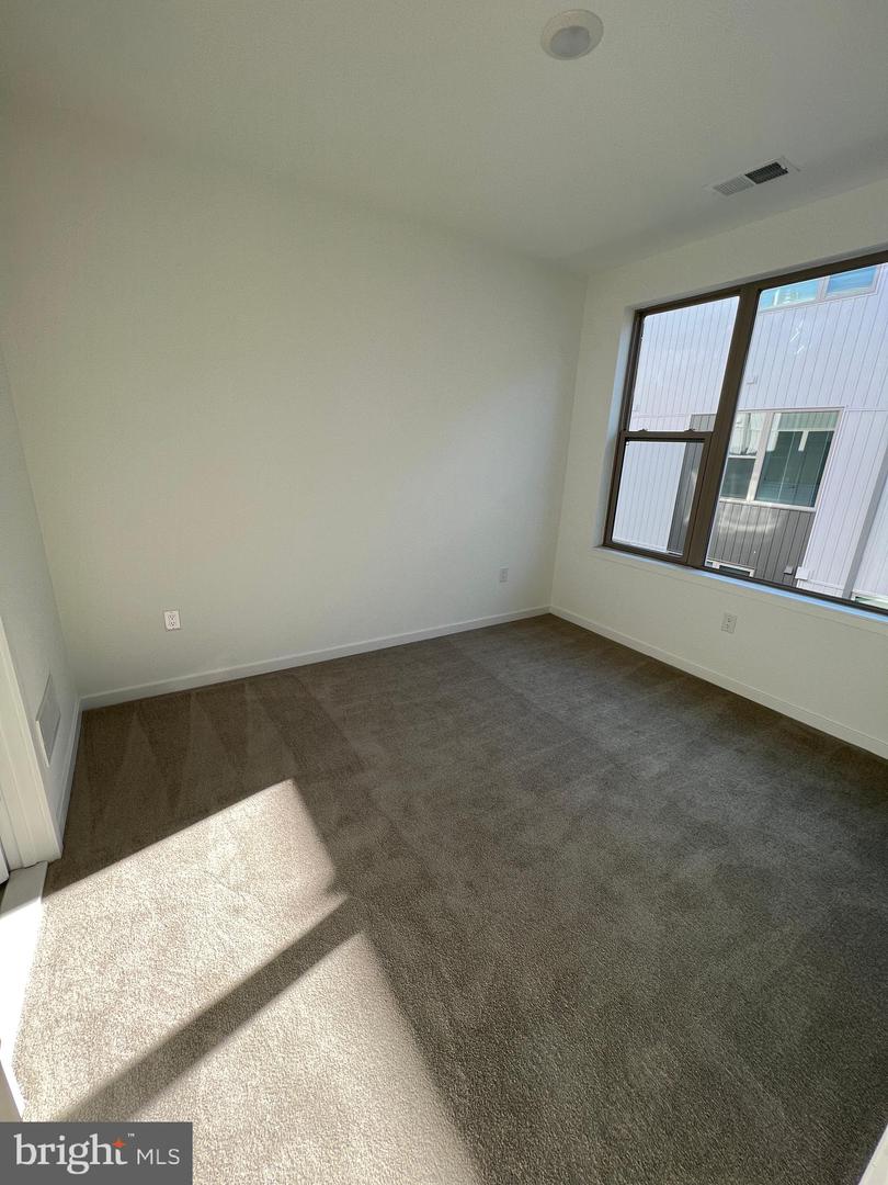 2004 Northbank Pl Property Photo 27