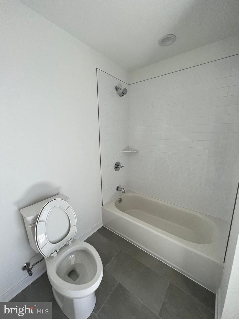 2004 Northbank Pl Property Photo 31