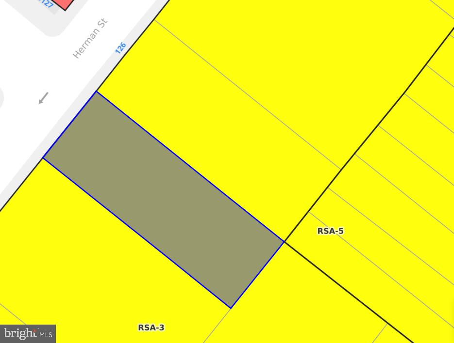 122 E Herman St Property Photo 3