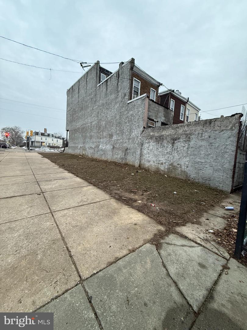 4801 Fairmount Ave Property Photo 3