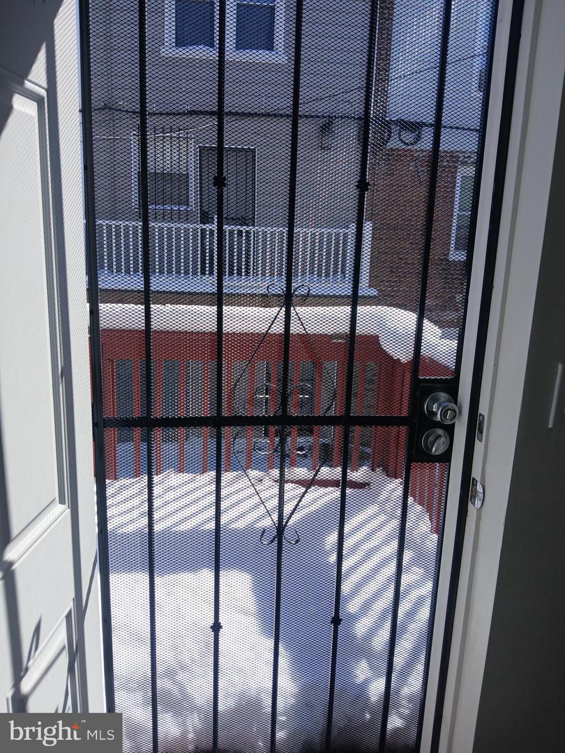 630 E Price St Property Photo 21