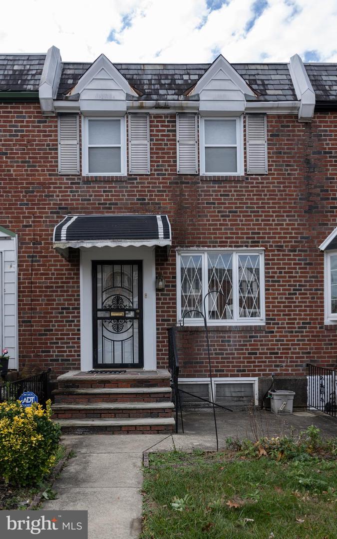 8648 Rugby St Property Photo 1