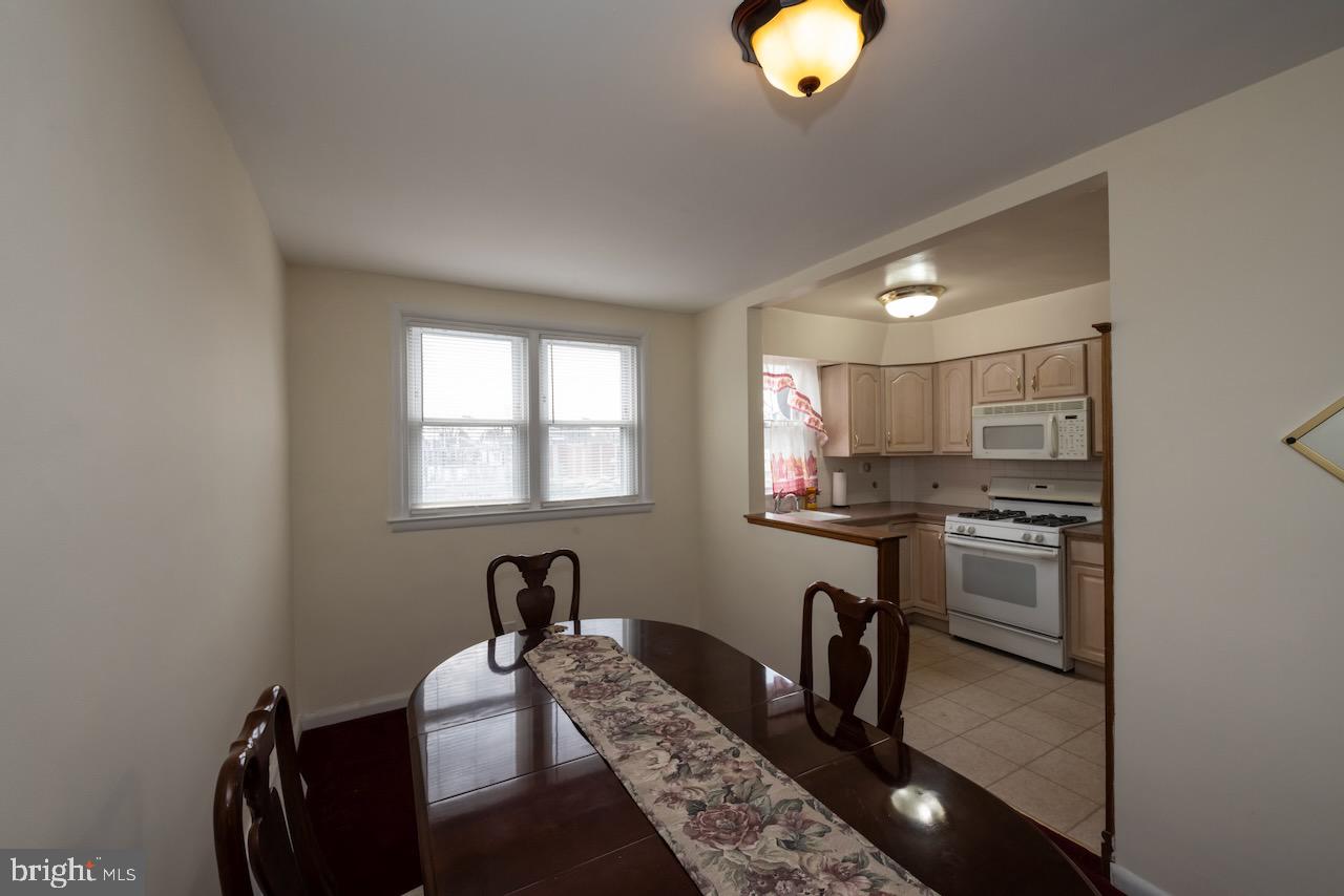 8648 Rugby St Property Photo 22