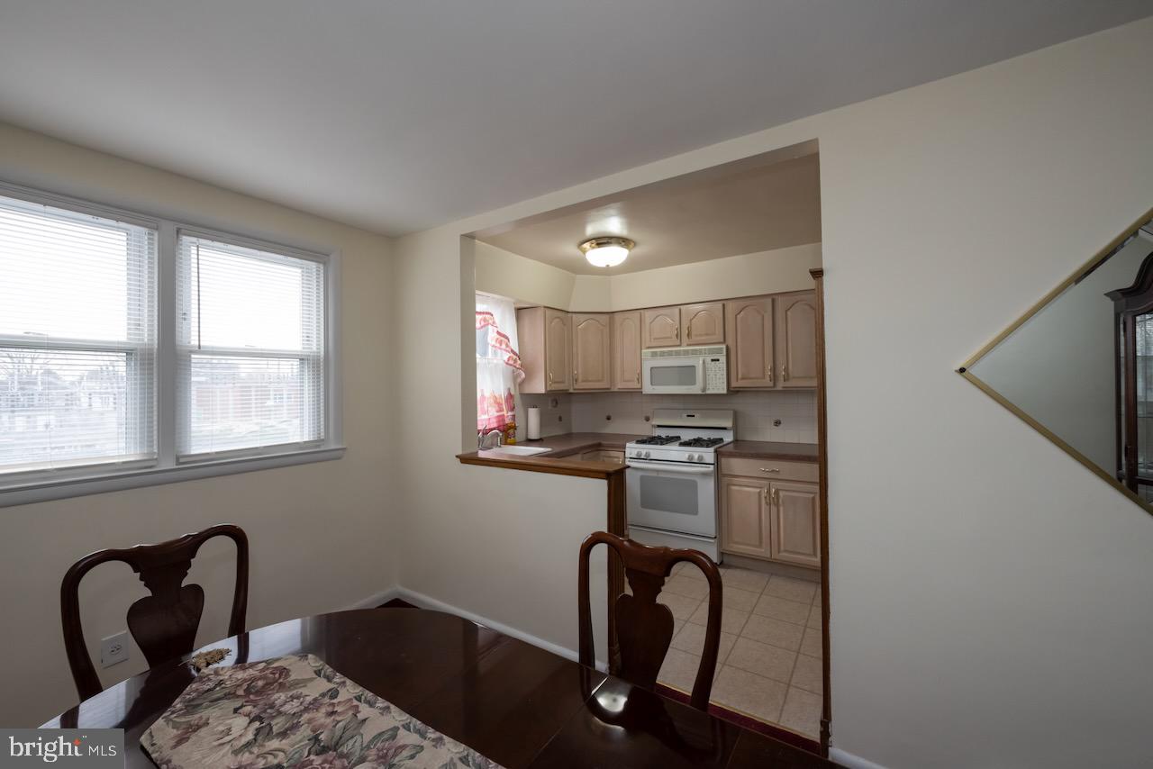 8648 Rugby St Property Photo 23