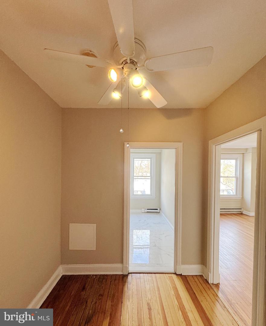 400-14 W Hortter St #301 Property Photo 8