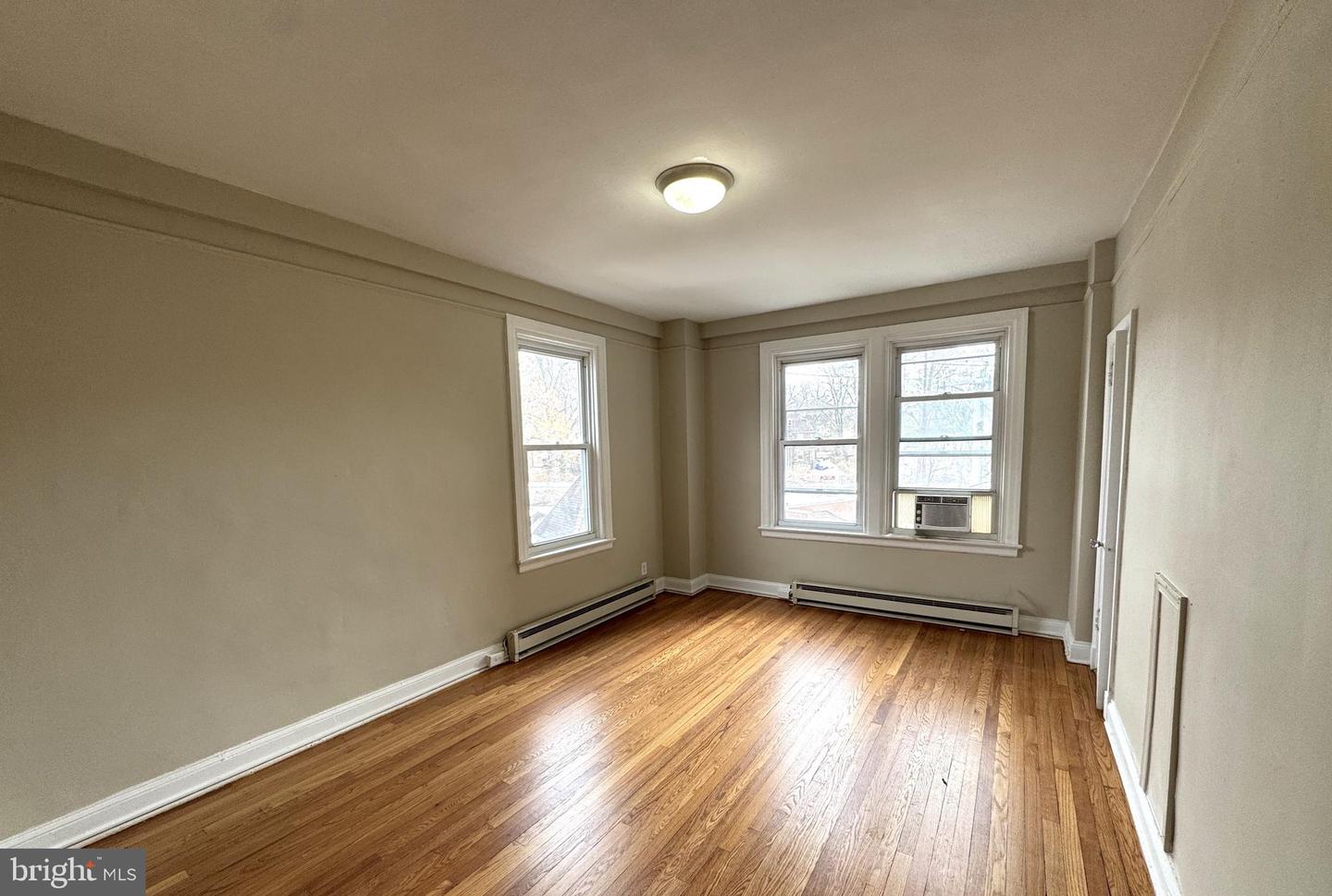 400-14 W Hortter St #301 Property Photo 29