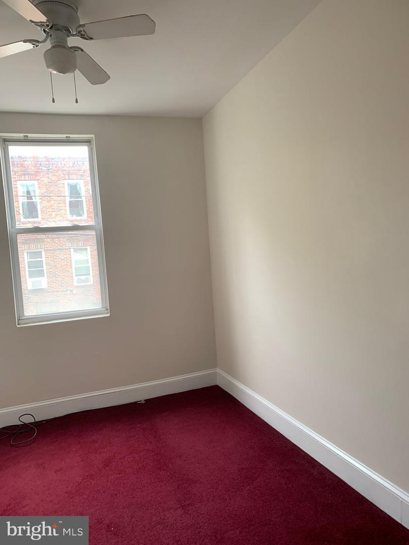 528 Fitzwater St Property Photo 25