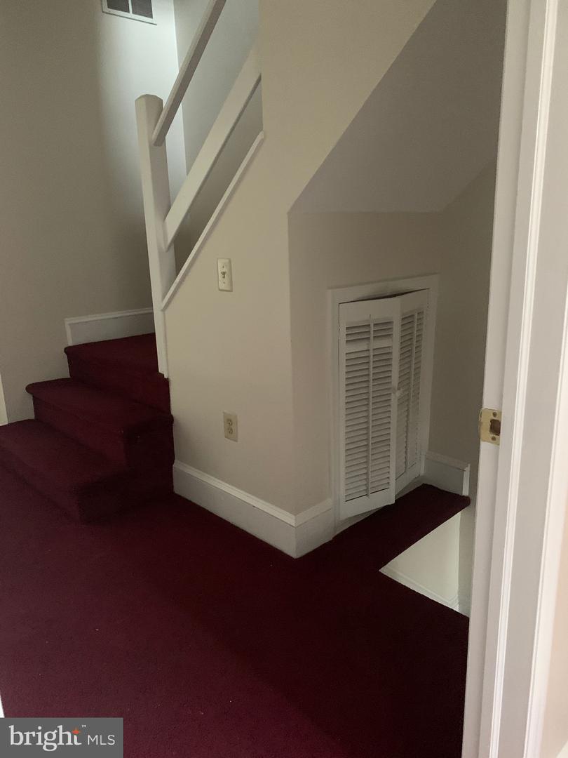 528 Fitzwater St Property Photo 27