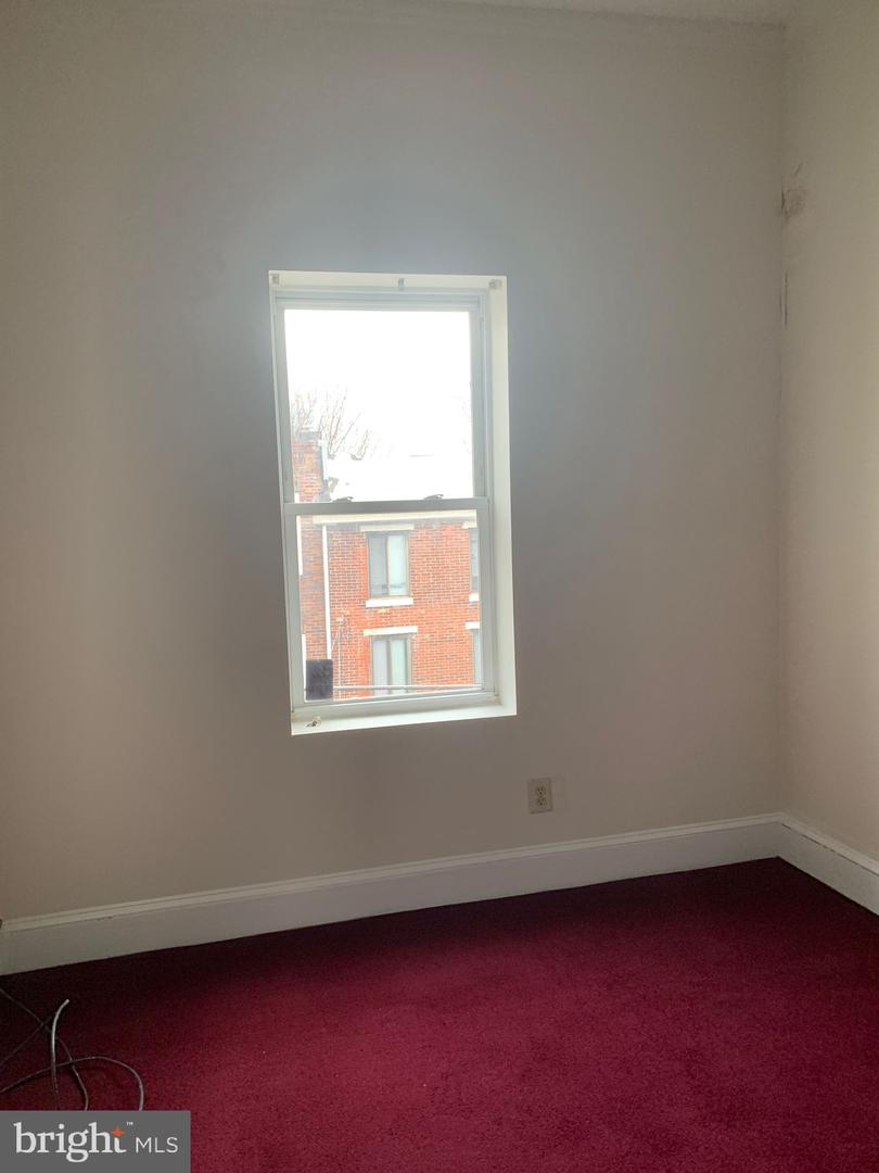 528 Fitzwater St Property Photo 30