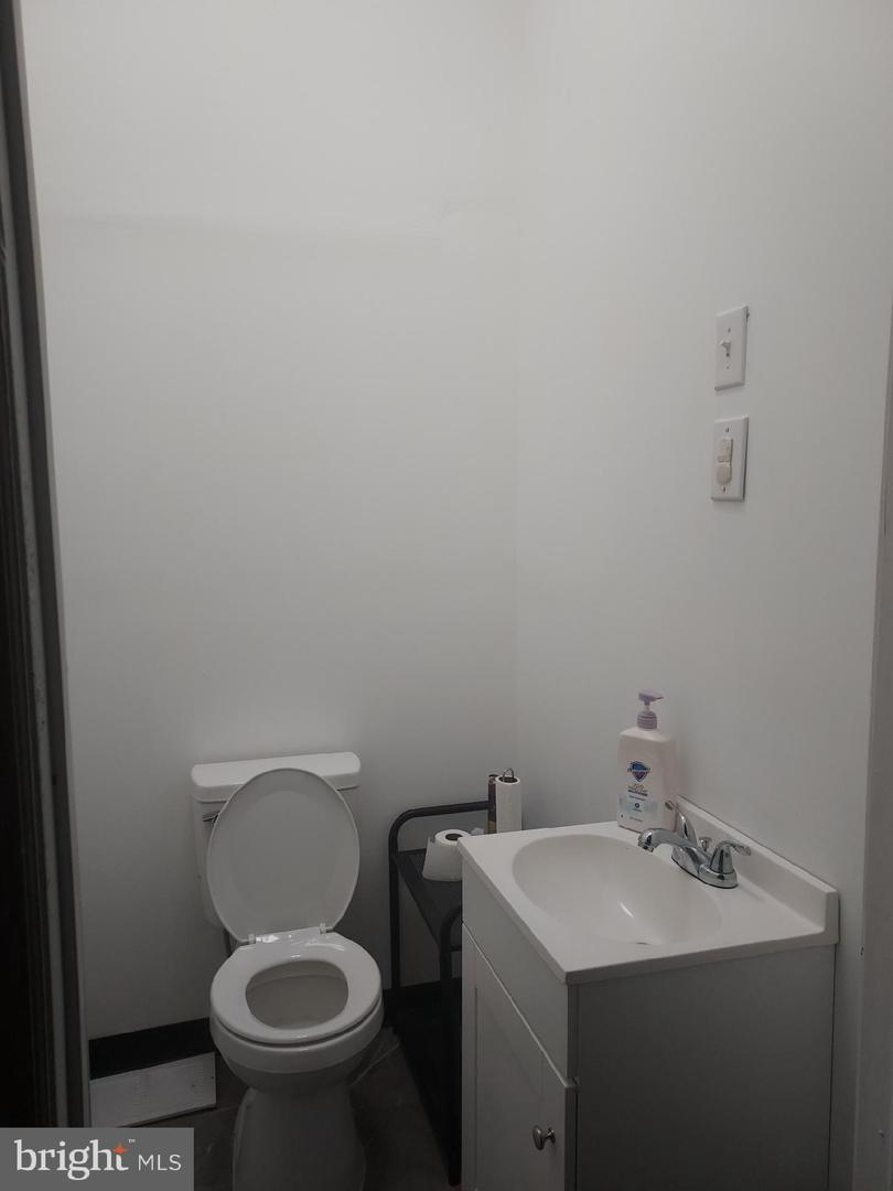 6106 Lansdowne Ave Property Photo 32